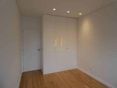 Apartamento T3 Venda em Cedofeita, Santo Ildefonso, Sé, Miragaia, São Nicolau e Vitória,Porto