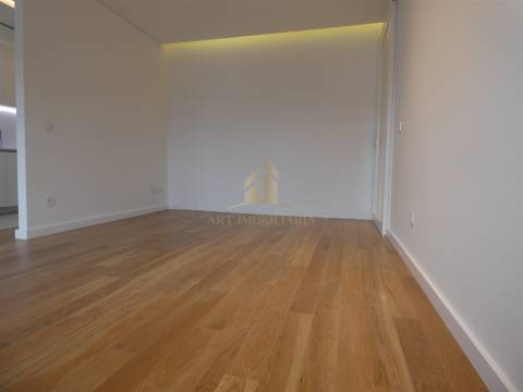 Apartamento T3 Venda em Cedofeita, Santo Ildefonso, Sé, Miragaia, São Nicolau e Vitória,Porto