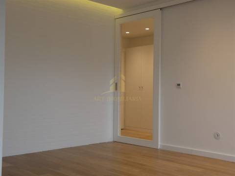 Apartamento T3 Venda em Cedofeita, Santo Ildefonso, Sé, Miragaia, São Nicolau e Vitória,Porto