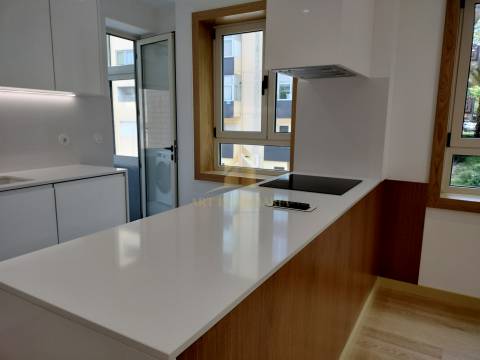 Apartamento T3 Venda em Aldoar, Foz do Douro e Nevogilde,Porto