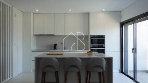 Moradia Nova de Gaveto, T3+1, em Esporões, Braga