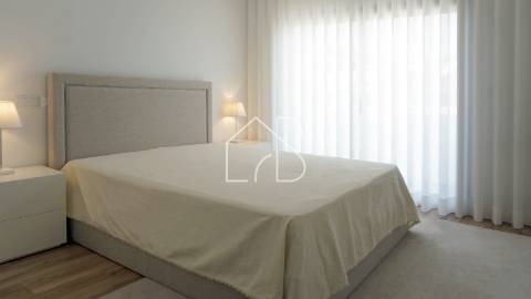 Moradia Nova de Gaveto, T3+1, em Esporões, Braga