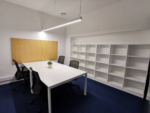 Escritório mobilado e equipado, com todas despesas incluídas, PORTO