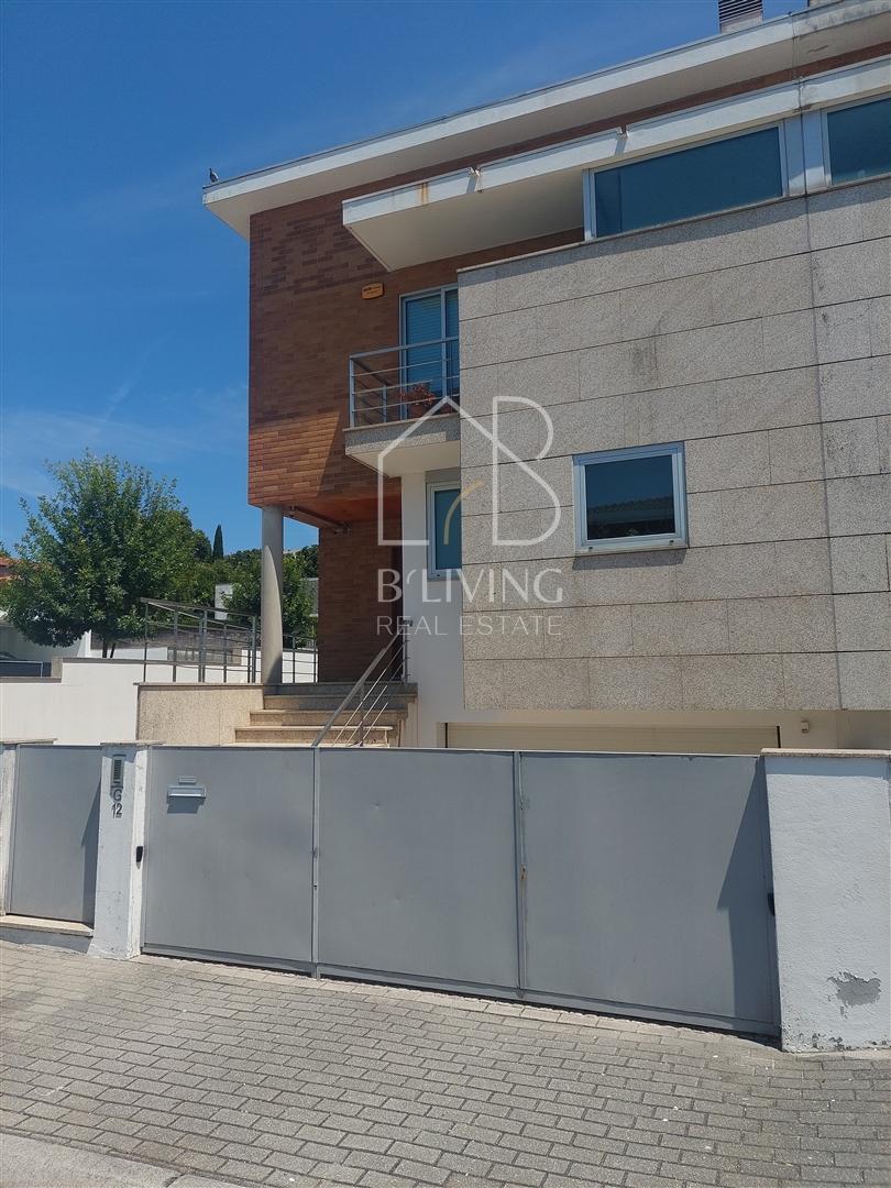 Moradia T3 para arrendar em Braga