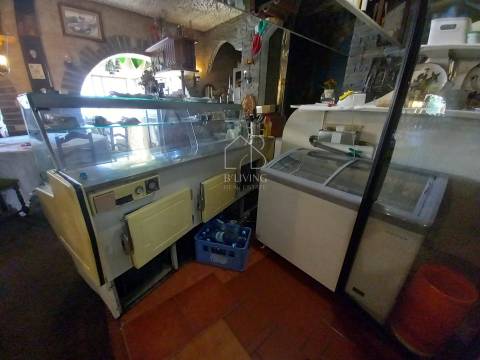 Prédio comercial à venda em Costa, Guimarães