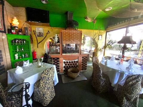 Prédio comercial à venda em Costa, Guimarães