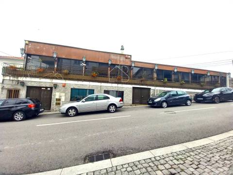 Prédio comercial à venda em Costa, Guimarães