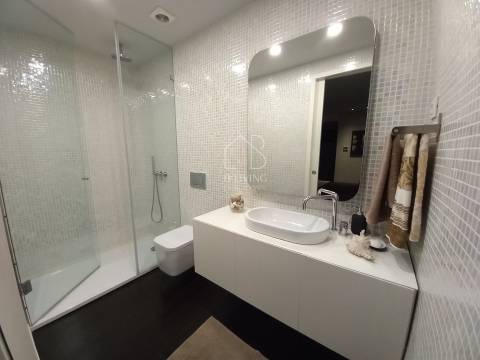 T3 de luxo (3 suites) totalmente remodelado | 1ª linha do mar | Avenida dos Banhos, Póvoa de Varzim