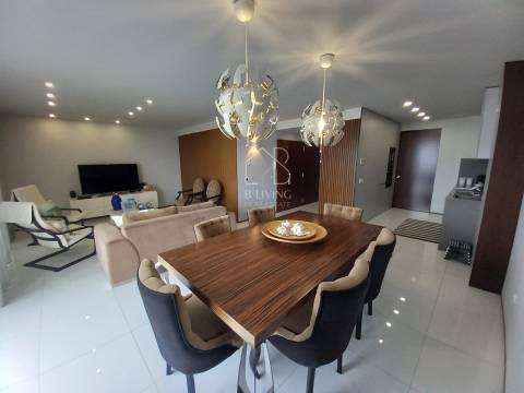 T3 de luxo (3 suites) totalmente remodelado | 1ª linha do mar | Avenida dos Banhos, Póvoa de Varzim