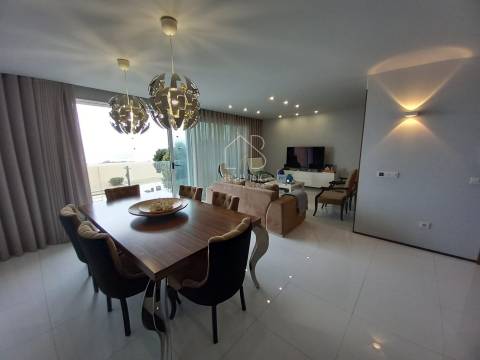 T3 de luxo (3 suites) totalmente remodelado | 1ª linha do mar | Avenida dos Banhos, Póvoa de Varzim