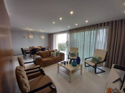 T3 de luxo (3 suites) totalmente remodelado | 1ª linha do mar | Avenida dos Banhos, Póvoa de Varzim