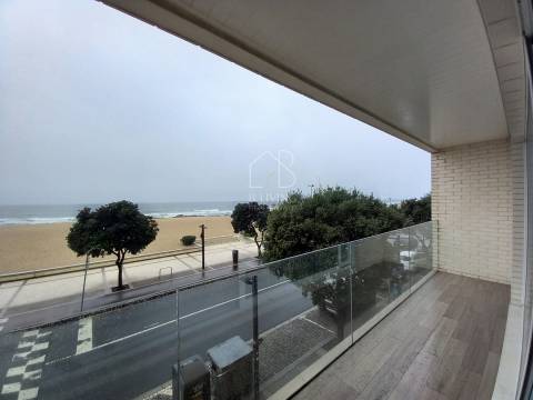 T3 de luxo (3 suites) totalmente remodelado | 1ª linha do mar | Avenida dos Banhos, Póvoa de Varzim