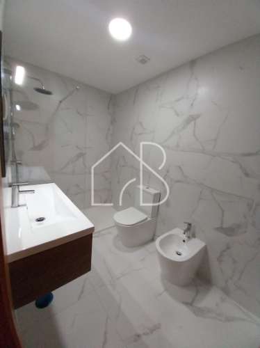 Venda de T4 remodelado no centro de Braga, para investimento!