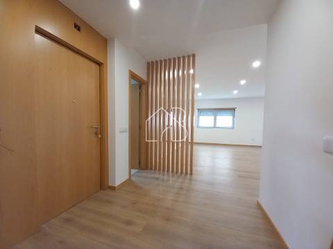 Venda de T4 remodelado no centro de Braga, para investimento!