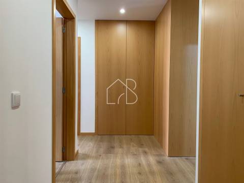 Venda de T4 remodelado no centro de Braga, para investimento!