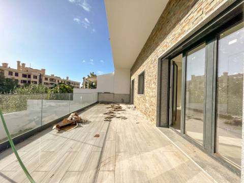 Moradia Geminada T5 Venda em Póvoa de Santa Iria e Forte da Casa,Vila Franca de Xira