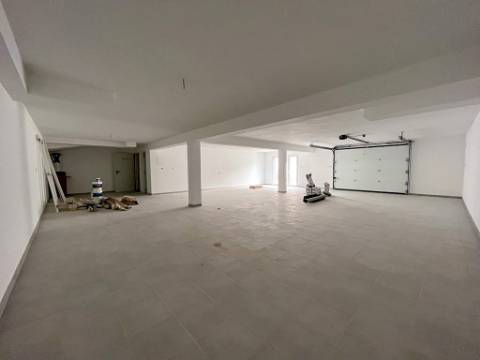 Moradia Geminada T5 Venda em Póvoa de Santa Iria e Forte da Casa,Vila Franca de Xira