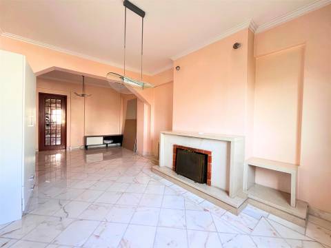 Apartamento T4 DUPLEX Venda em Odivelas,Odivelas