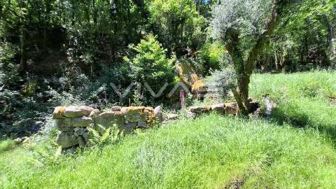 Moradia em pedra para recuperar no Parque Nacional da Peneda Gerês