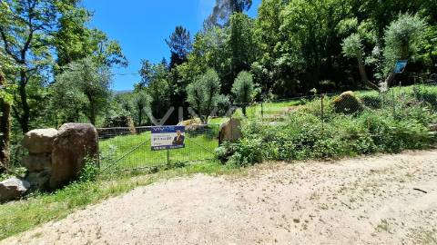 Moradia em pedra para recuperar no Parque Nacional da Peneda Gerês