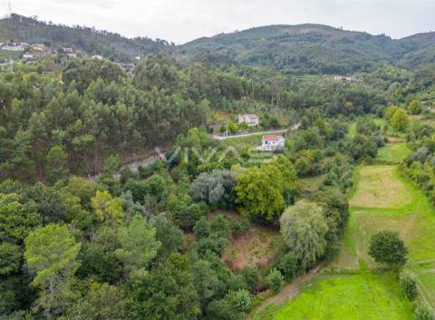 Terreno  Venda em Valbom (São Pedro), Passô e Valbom (São Martinho),Vila Verde