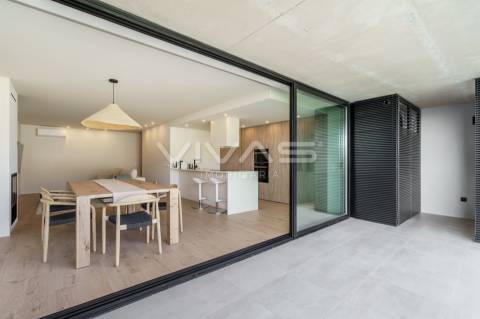 Apartamento T3 em Condomínio Fechado