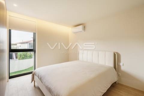 Apartamento T3 em Condomínio Fechado