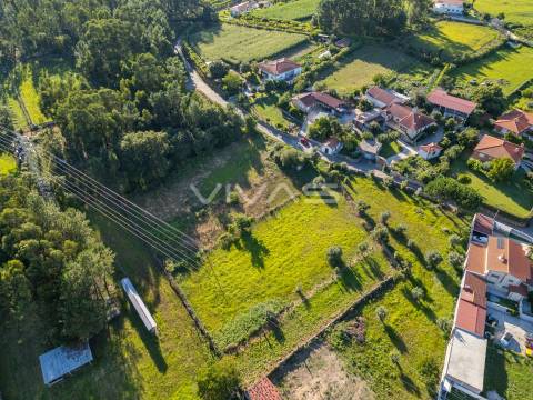 Investimento: Moradia para Restauro em Vila Verde - Vivas