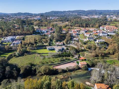 Terreno para construção em Loureira, Vila Verde