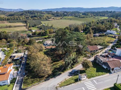 Terreno para construção em Loureira, Vila Verde
