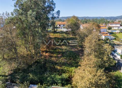 Terreno para construção em Loureira, Vila Verde