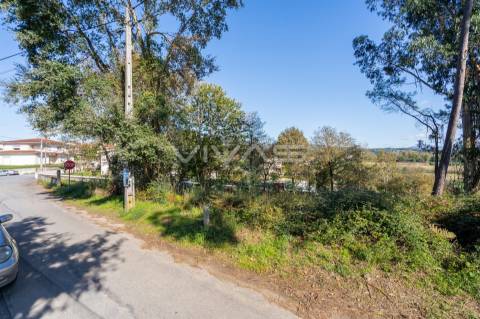 Terreno para construção em Loureira, Vila Verde