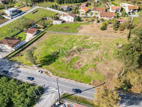 Terreno para construção em Pico de Regalados, Vila Verde