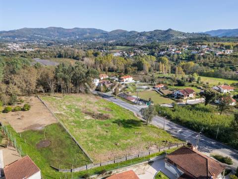 Terreno para construção em Pico de Regalados, Vila Verde
