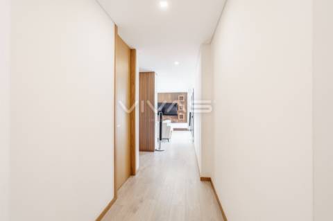 Moradia individual T3+1 térrea em Lago, Amares