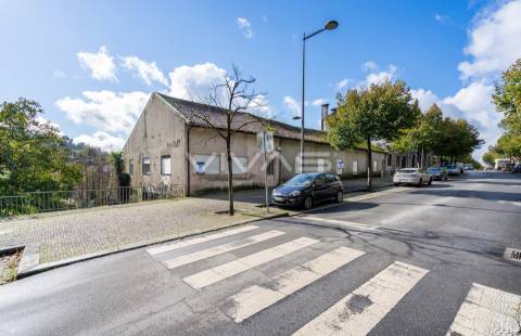 Moradia para recuperar em Caldelas, Amares