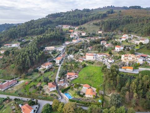 Terreno para construção em Nevogilde, Vila Verde