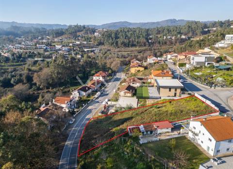 Lote para moradia individual em Esqueiros, Vila Verde