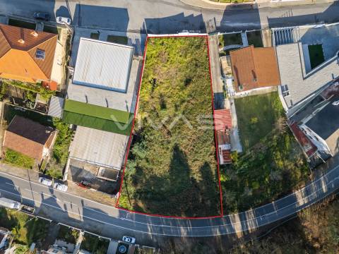 Lote para moradia individual em Esqueiros, Vila Verde