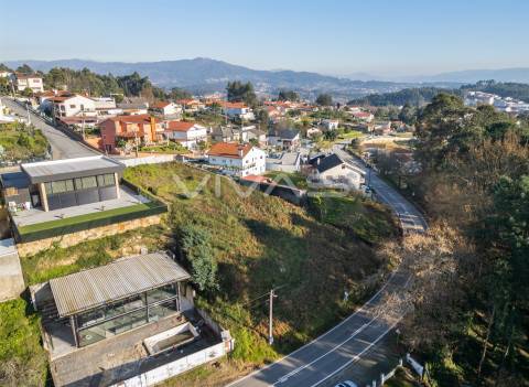 Lote para moradia individual em Esqueiros, Vila Verde