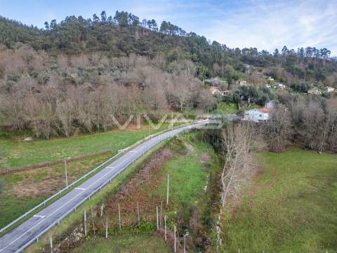 Terreno para construção em Valbom (São Martinho)