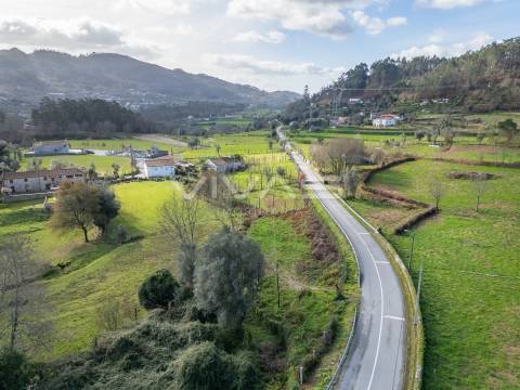 Terreno para construção em Valbom (São Martinho)