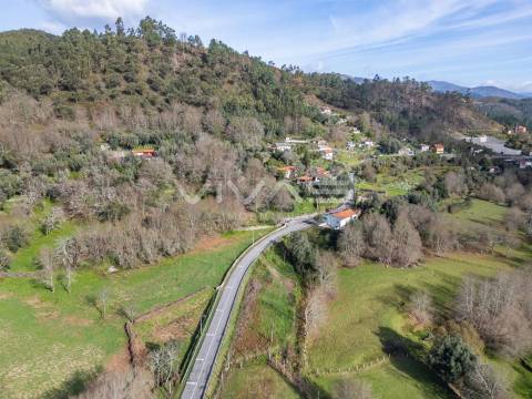 Terreno para construção em Valbom (São Martinho)