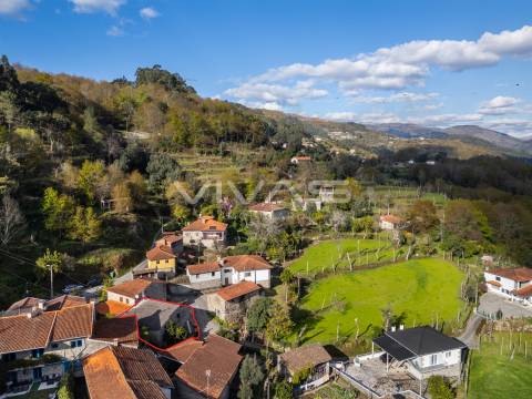 Moradia para Restaurar T0 Venda em Gondoriz,Terras de Bouro