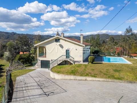 Moradia T3 Venda em Esqueiros, Nevogilde e Travassós,Vila Verde