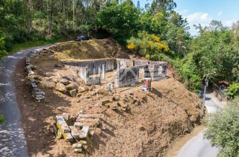 Terreno  Venda em Esqueiros, Nevogilde e Travassós,Vila Verde