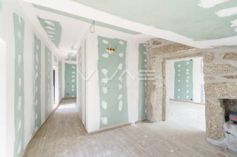 Moradia T2+2 Venda em Cibões e Brufe,Terras de Bouro