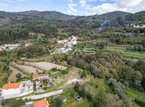 Moradia para Restaurar T0 Venda em Sande, Vilarinho, Barros e Gomide,Vila Verde