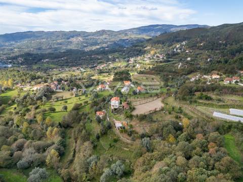 Moradia para Restaurar T0 Venda em Sande, Vilarinho, Barros e Gomide,Vila Verde