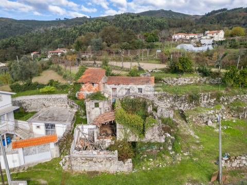 Moradia para Restaurar T0 Venda em Sande, Vilarinho, Barros e Gomide,Vila Verde